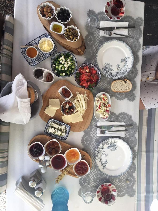 Cunda Adali Pansiyon Ayvalik Luaran gambar